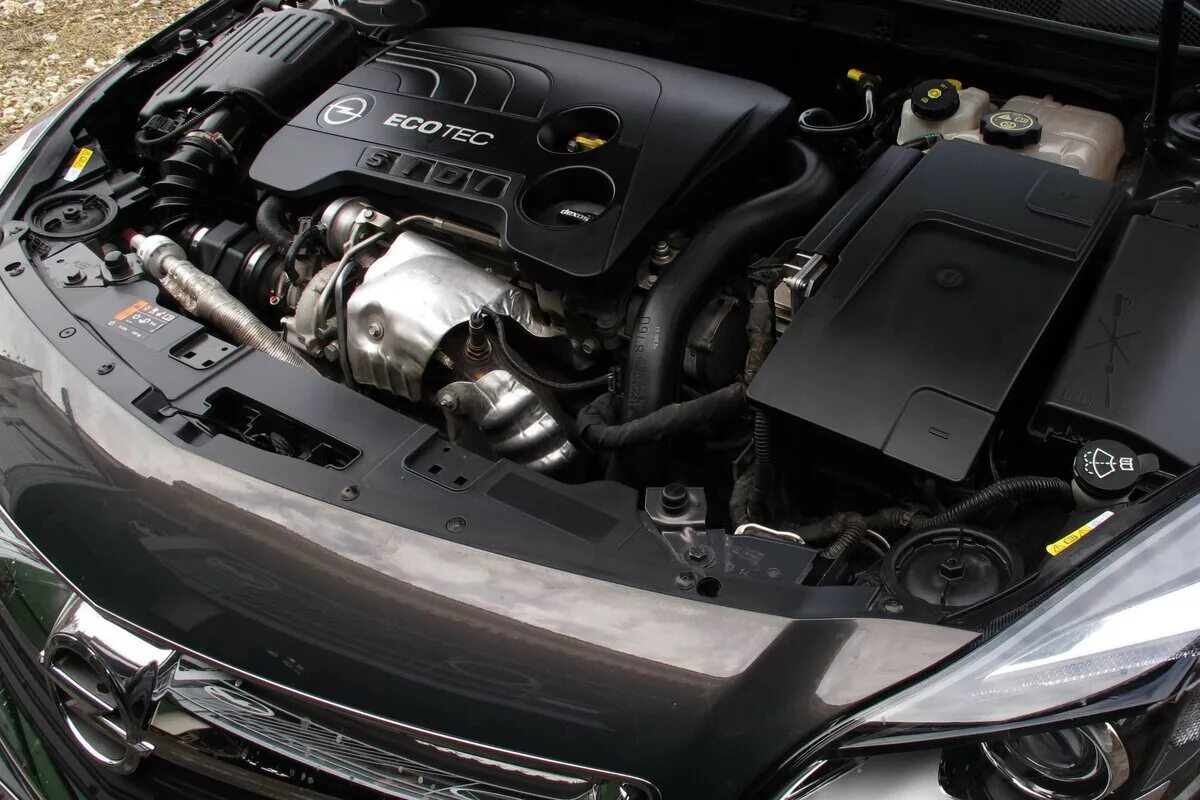 Опель инсигния какой двигатель. Опель Инсигния 1.6 турбо 170 л.с. Инсигния Опель 2013 1.6 турбо двигатель. Opel Insignia 1.6 Turbo двигатель. Двигатель Опель Инсигния 1.6 турбо 170 л.с.