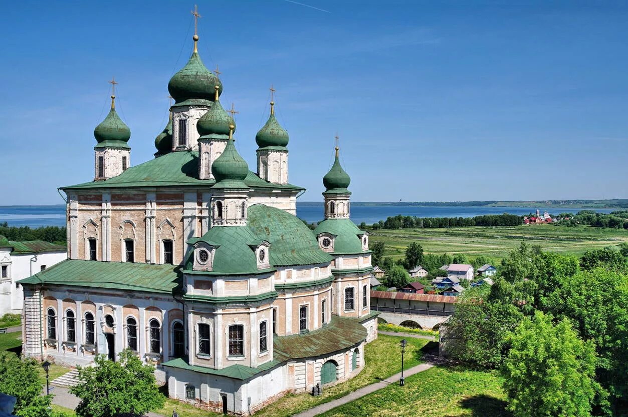 Где город переславль. Переславский музей-заповедник переславль-залесский. горицкий монастырь в переславле-залесском. горицкий успенский монастырь. храмы города переславль залесский.