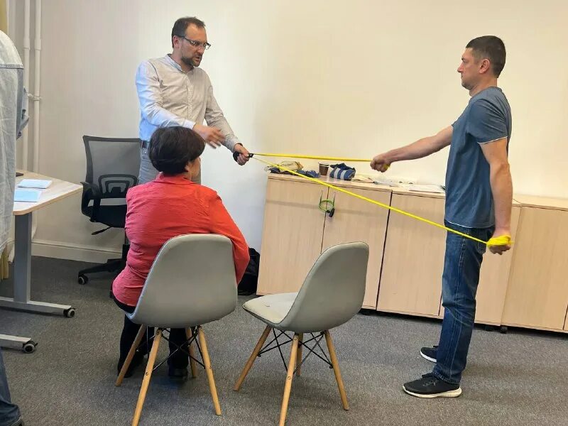 Центр редкие люди. Выставка люди сверху. Центр редкие люди. Центр редкие люди. Презентация книги.