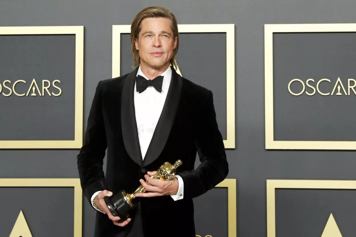 Оскар за актерскую игру. Брэд питт золотой оскар премия. 92 церемония оскар. Хоакин феникс оскар. Какой фильм стал победителем премии оскар в 2020 году.