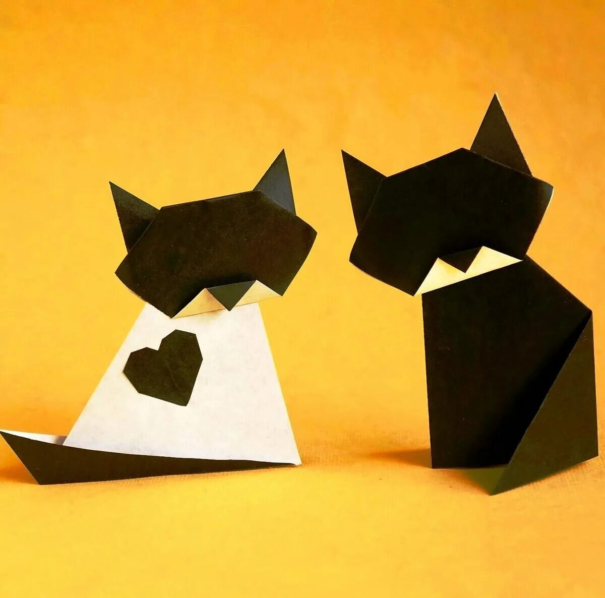 Оригами кошка. Поделка кошка из бумаги. Оригами кошка из бумаги. Оригами кошка из бумаги для детей. Бумажные кошечки