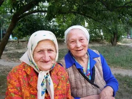 Бабушка купила несколько