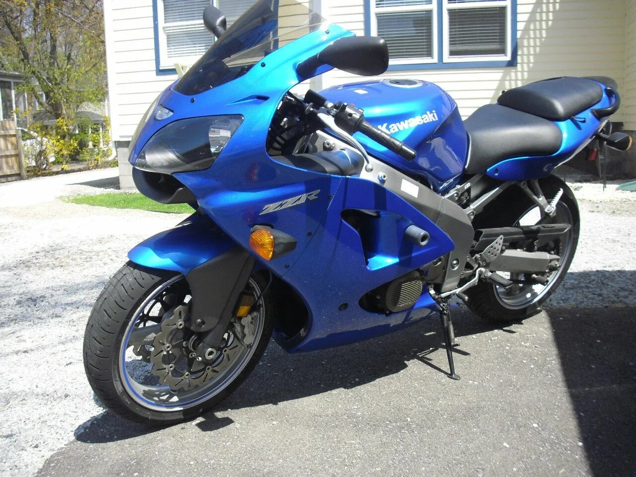 Кавасаки ниндзя zzr 600. Kawasaki zzr600 1996. Kawasaki zzr 600 2007. Кавасаки zzr 1200. Zzr 600.