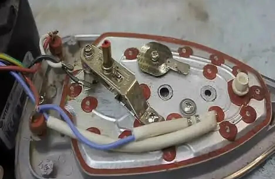 Как разобрать утюг витек. Vitek vt-1263. утюг vitek vt-1240. vitek 8325 утюг. утюг vitek 2200w.
