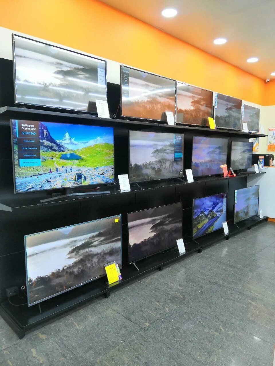 Автомагнитол в СПБ ДНС. СПБ магазин ДНС каталог товаров с ценами и фото болшой телевизор Samsung.