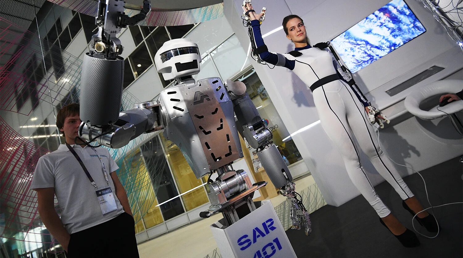 Первые космические роботы. SAR-401 робот. Роботы в космосе. Мобильный робот.