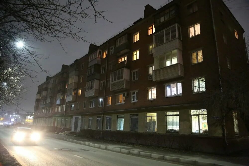 школьная, двухэтажные дома. дружба 17. ревпроспект 82/13 подольск. сош 24 подольск. ленинградская 17 подольск.