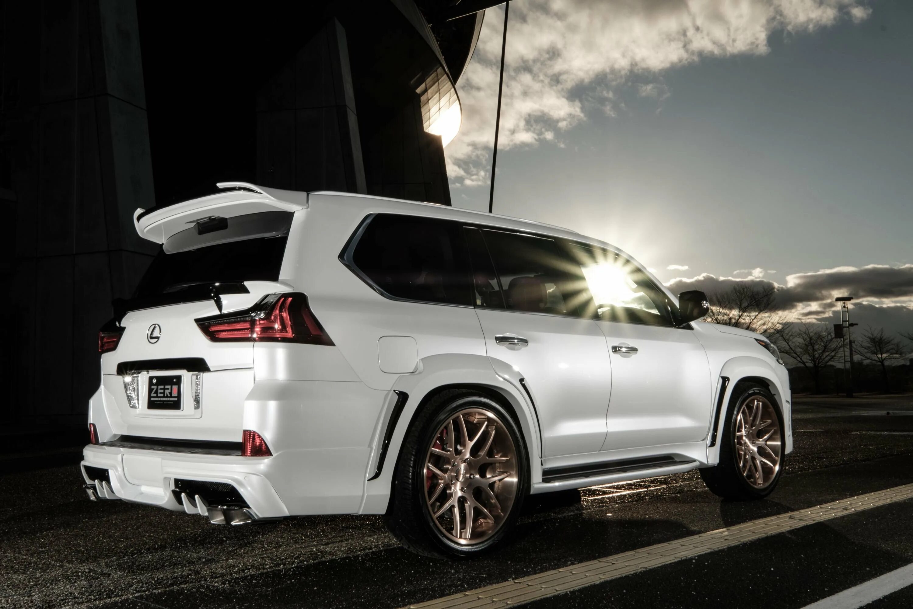 Mtr обвес lexus lx570. Lexus lx 570 2016 tuning. Lexus lx 570 tuning. Лексус lx570 2019. Обвес verge на лексус 570.