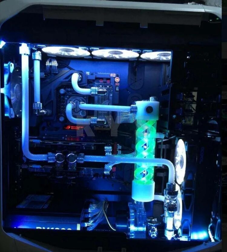 Водяное охлаждение Deepcool lt720. Кастомная система жидкостного охлаждения. Gigabyte ac300w Lite водяное охлаждение. Водяное охлаждение с РГБ трубками. Сво почему z