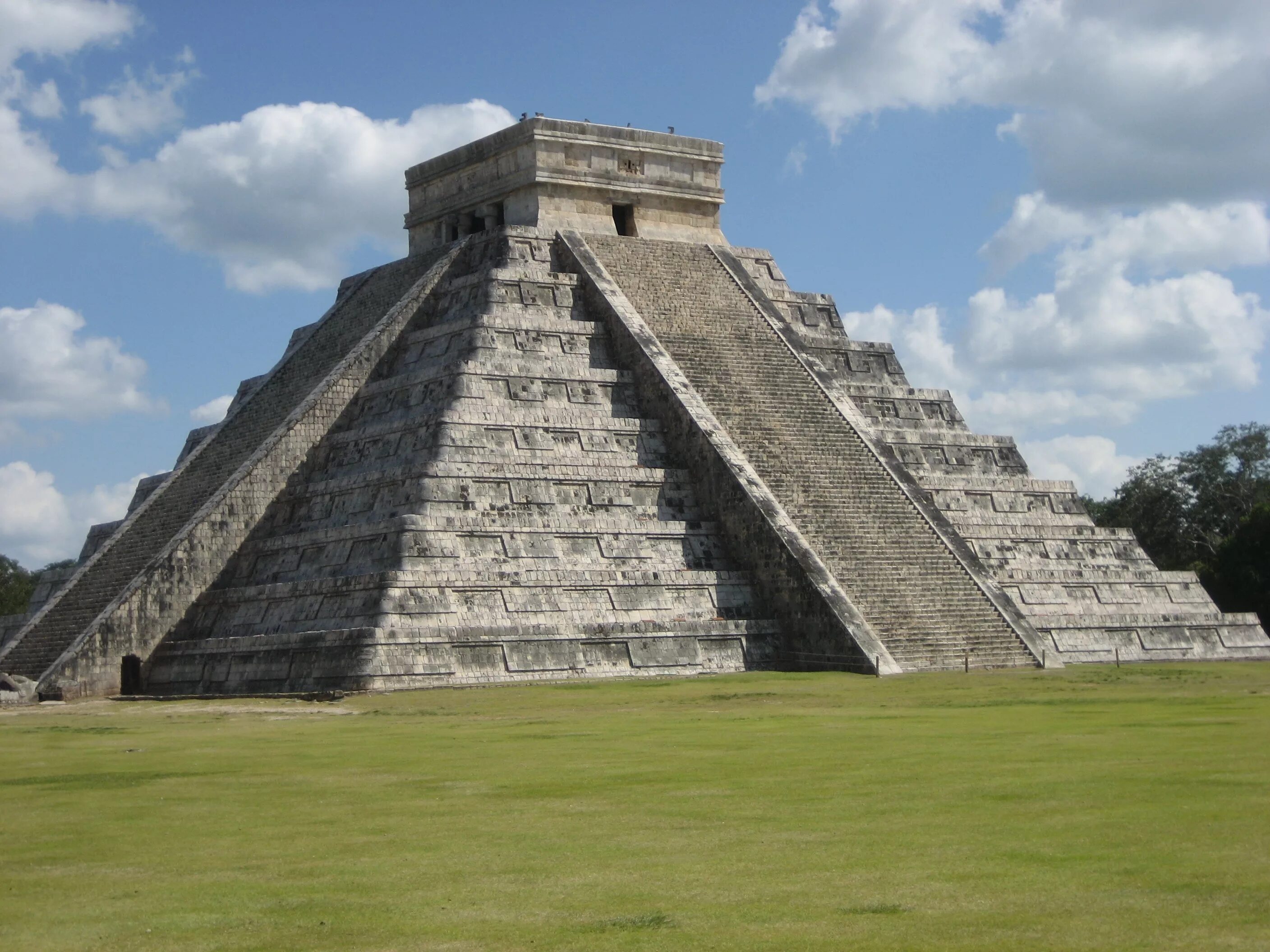 Древний город чичен ица. Чичен-ица Юкатан Мексика. Пирамида Кукулькана Мексика. Пирамида Кукулькана в городе Чичен-ица. Пирамида Майя Чичен-ица Майя.