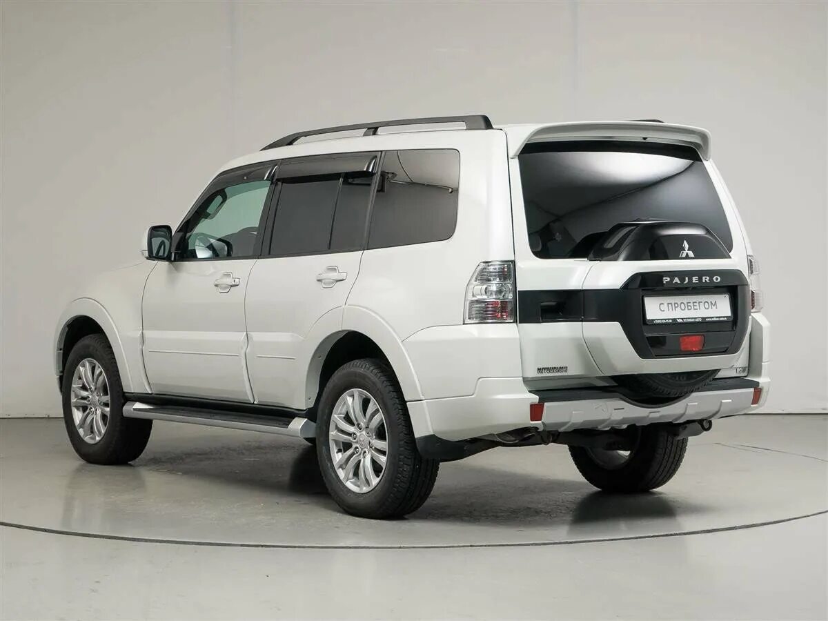 Mitsubishi pajero 2015