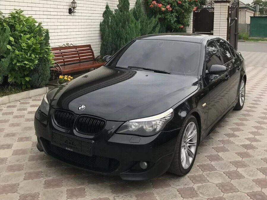 Бмв е60 рест. БМВ 5 е60. BMW e60 2009. BMW 520 е60. БМВ е60 черная.