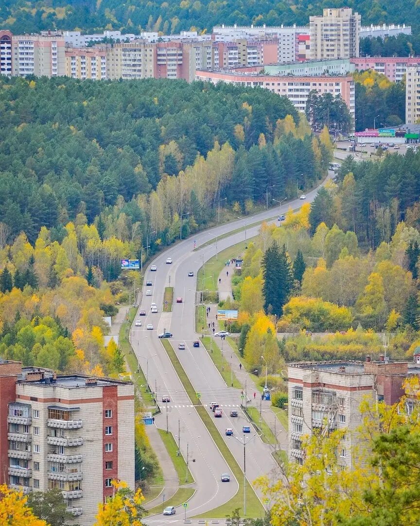 Железногорск красноярский край каналы. Железногорск. Г Железногорск Красноярский край. Железногорск на Урале. Население города Железногорска Красноярского края.