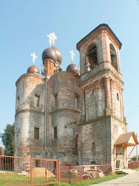 Памятник в бурцево. Храм в бурцево. Наро-фоминский городской округ, с. Бурцево московская. Наро-фоминский городской округ, с.