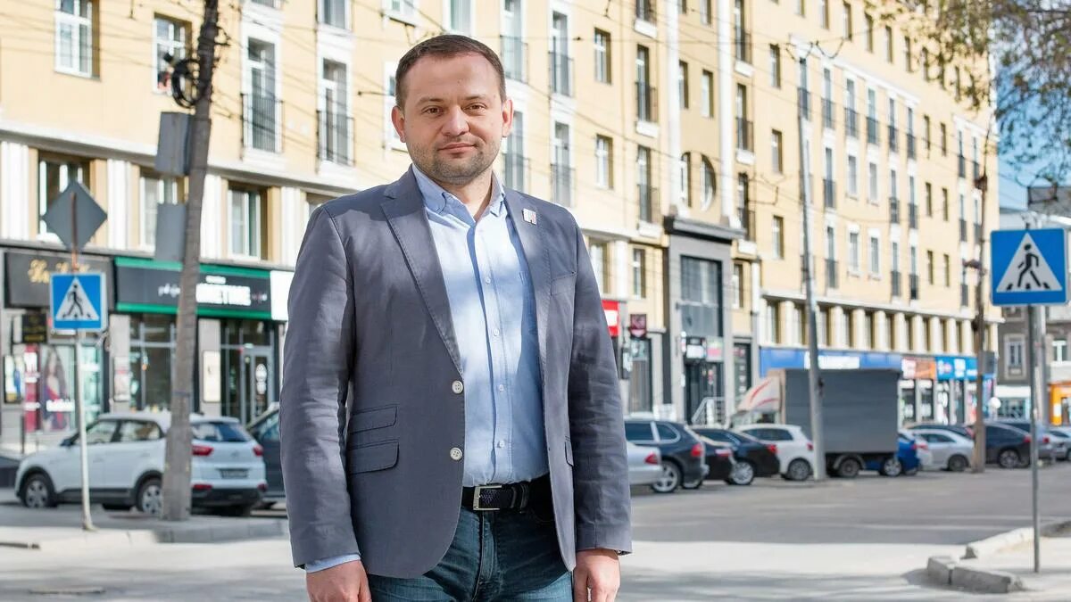 Фото сергея бойко. Сергей бойко новосибирск. бойко в мэры фото. береговой михаил иванович адвокат. анатолий локоть и сергей бойко.