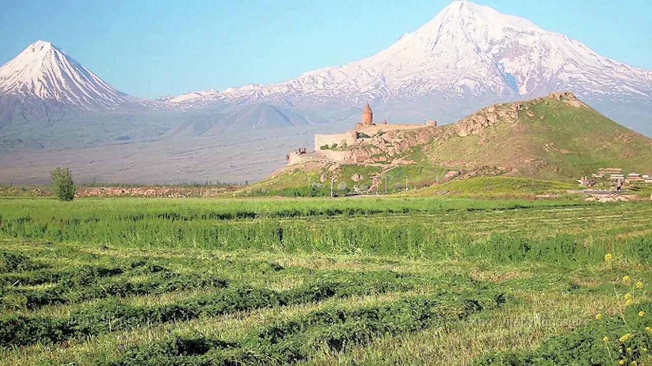 Массив армянского нагорья. Гора масис армения. Массив армянского нагорья. Арарат доклад. Гора масис в ереване.