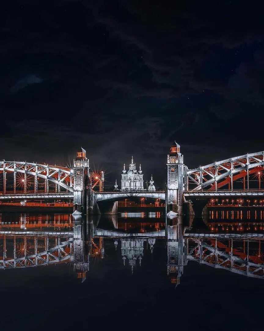 Большеохтинский мост в Санкт-Петербурге. Мост Петра Великого Большеохтинский. Большеохтинский мост (мост императора Петра Великого).. Ночной Санкт Петербург Большеохтинский мост