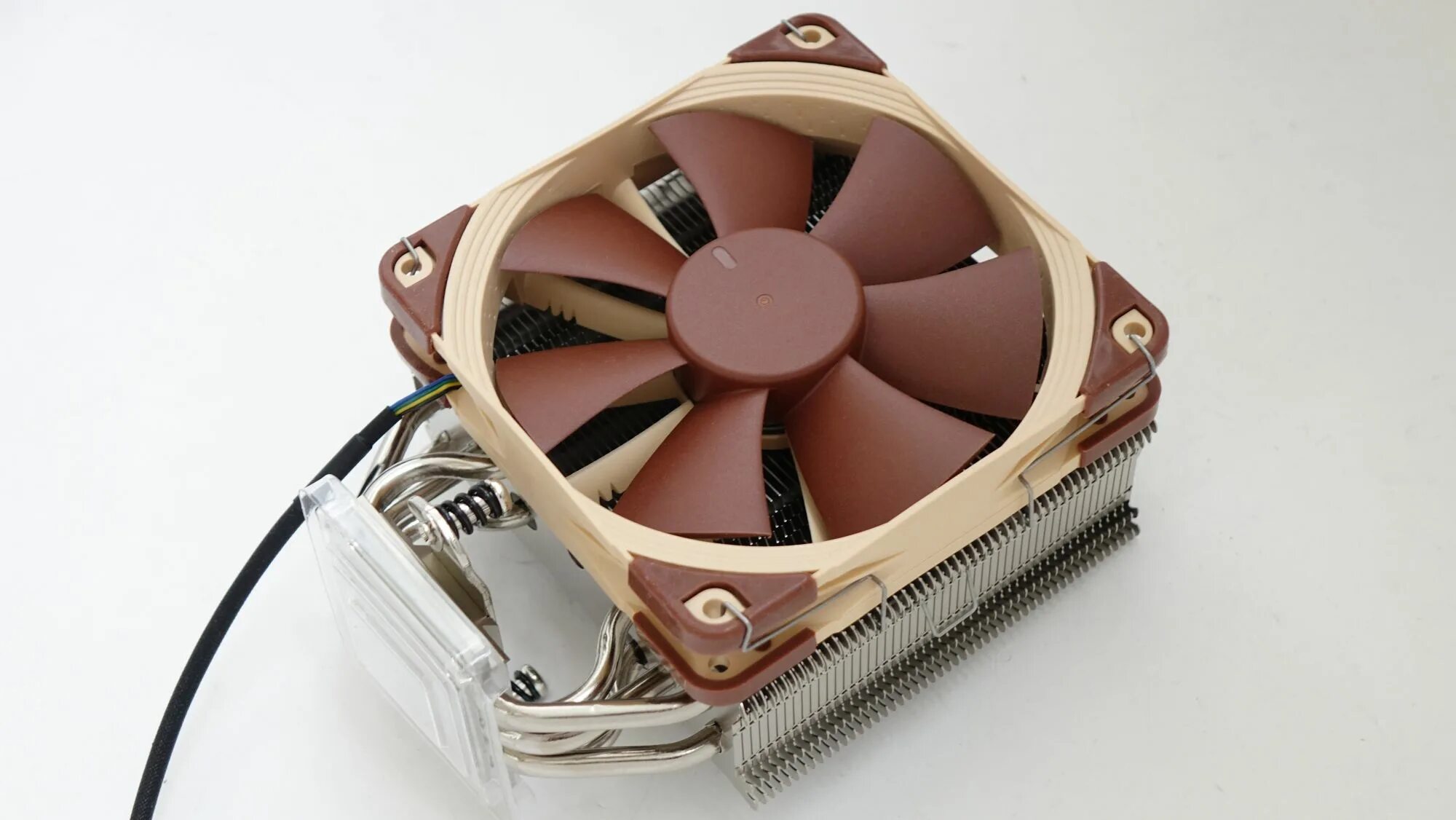 Самые тихие кулеры. Кулер для процессора Noctua NH-u12s. Noctua 12 NH-12s. Noctua NH-u12s se-am4. Процессорный кулер Noctua NH-u12s.