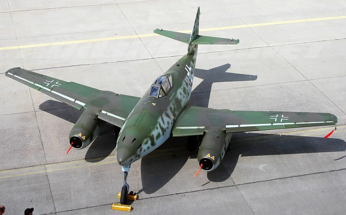 Me 262 schwalbe. Мессершмитт ме 262. Me 262 schwalbe. Мессершмитт ме 262. Реактивного самолета мессершмитт 262.