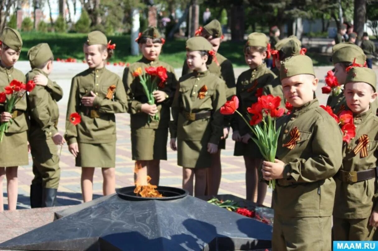 Праздничный май сценарий. Праздник 9 мая в школе. Праздник к 9 мая детский на улице. Празднование 9 мая сценка. Мероприятия к 9 маю на улице для детей.