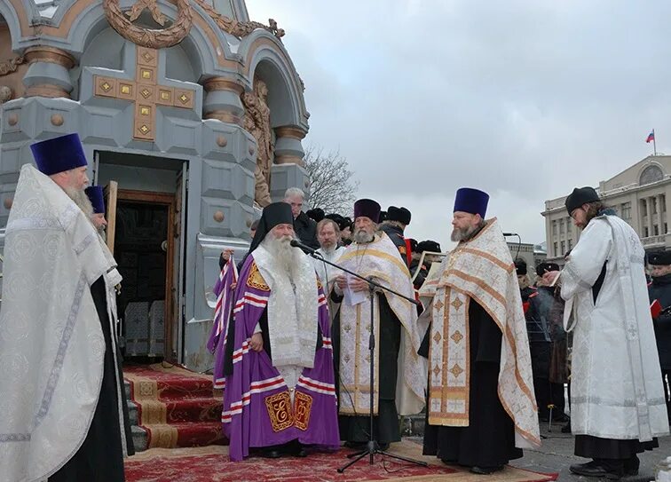 Причт церковный это. Причт храма. Православный храм обои. Строю храм притча. Причт храма.