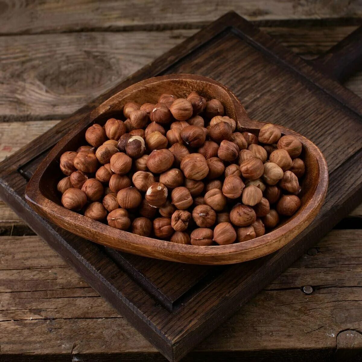 фундук сырой