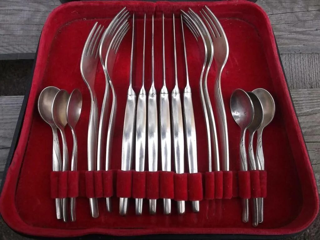 Набор столовых приборов императорский сн-24м12цл,. Набор столовых приборов 24 предмета "napoli", amefa 157800b313c71. Бирюзовые столовые приборы аполло. Очистить столовые приборы из нержавейки. Можно дарить вилки.