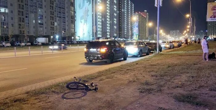Дтп на крестовском с велосипедистом. Происшествие на набережной. Сбили велосипедиста Челябинск.