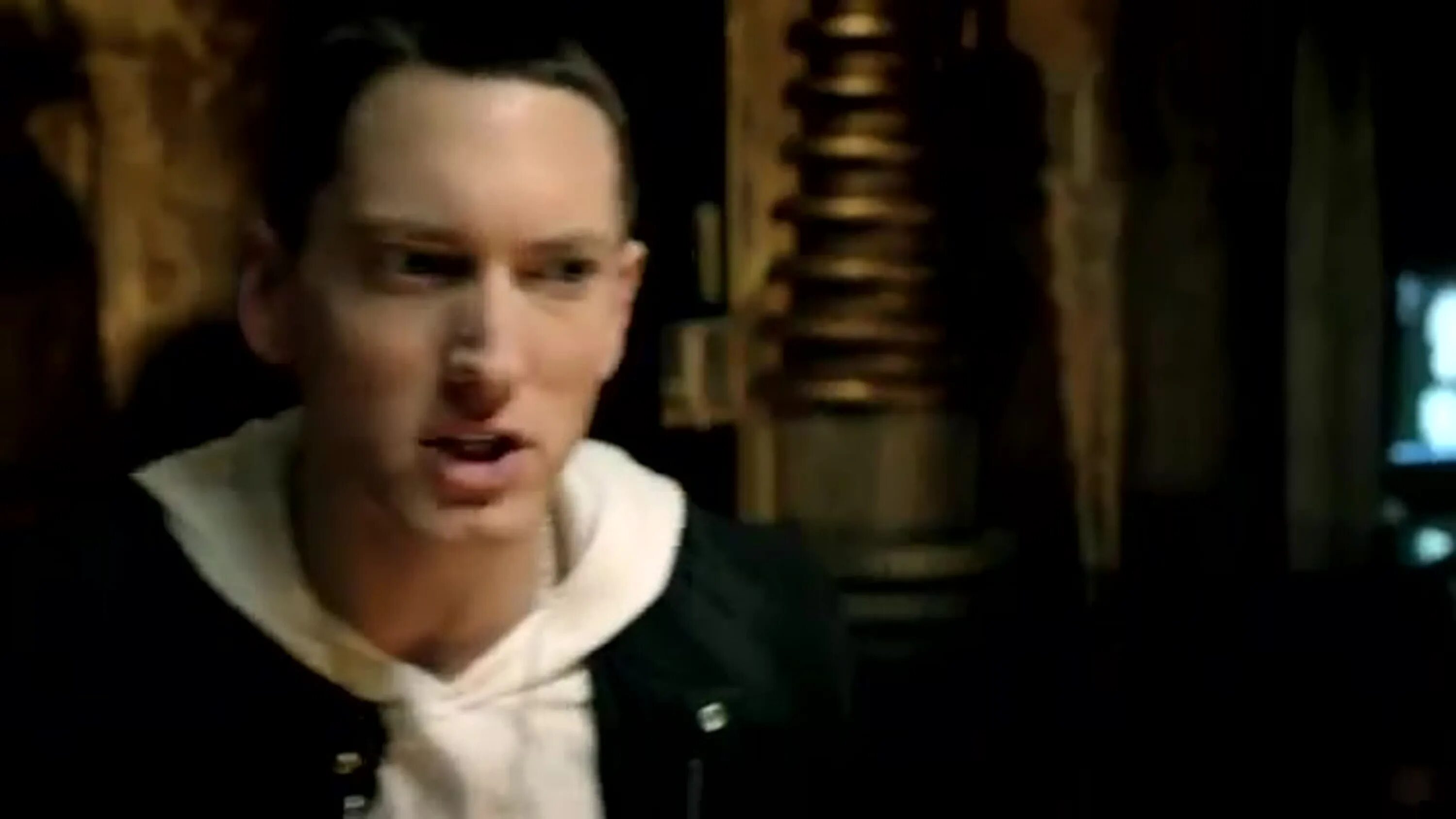 I need a lie. Skylar grey i need a doctor. i need a doctor dr. dre feat. eminem, skylar grey. таз скилар эминем. eminem love the way you lie spotify.