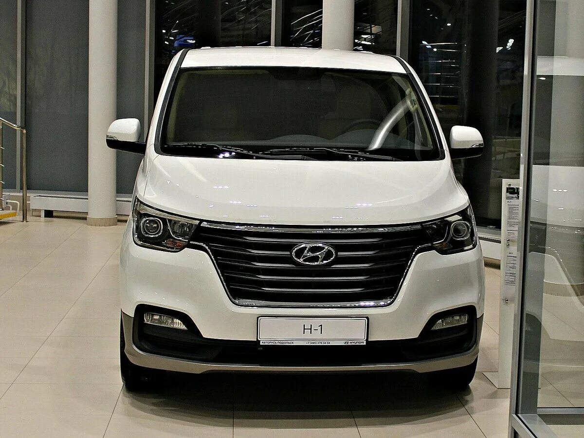 Новый h 1. Hyundai h1 2022. Hyundai h1 2021. Hyundai h1 2018. Новый Старекс 2022.