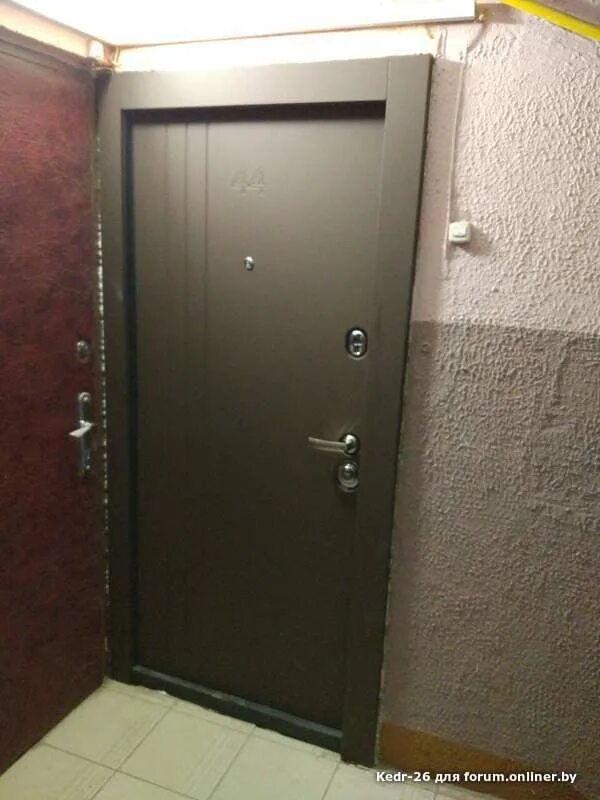 Дверь во внутрь квартиры