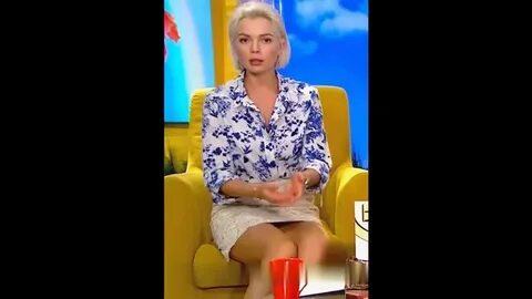 Женщины светят своими