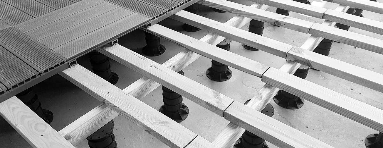 Регулируемые лаги для пола технология. Столбы под лаги из бруса 200х200. Регулируемые опоры se14. Ножки для поднятия пола пластиковые. Регулируемые опоры для лаг пола леруа мерлен.