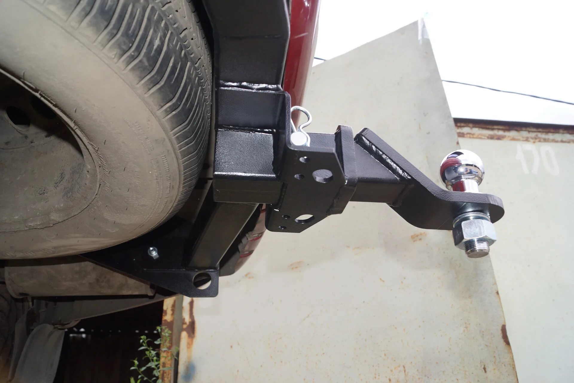 Фаркоп чероки. Фаркоп на джип гранд чероки wj. Фаркоп jeep xj. Фаркоп гранд чероки zj квадрат. Фаркоп steinhof для jeep cherokee kj 2001-2007.