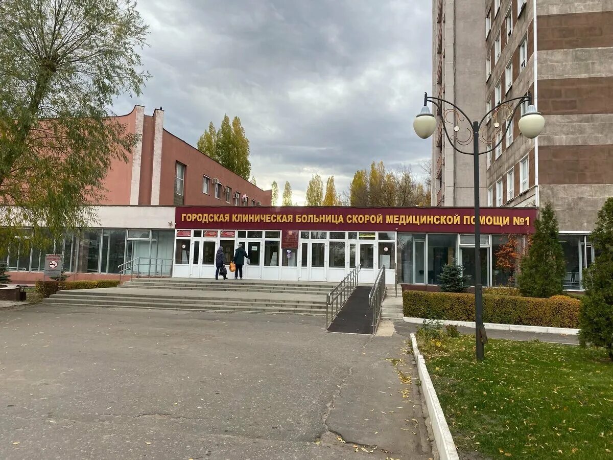 Воронежская городская больница скорой медицинской помощи 10. Больница бсмп. Бсмп 1 омск. Бсмп 10 электроника. Клиническая больница 1 воронеж травмпункт воронежская.