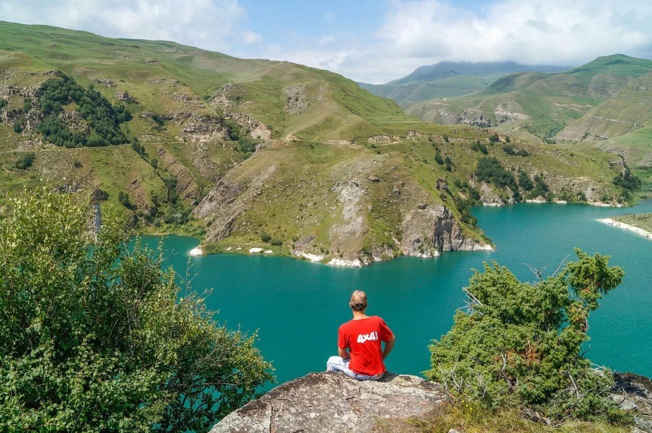 озеро голубое высота над морем. нижнее голубое озеро церик-кель. греция крит горы. озеро гижгит кабардино балкария зимой. озеро кезеной ам дагестан.