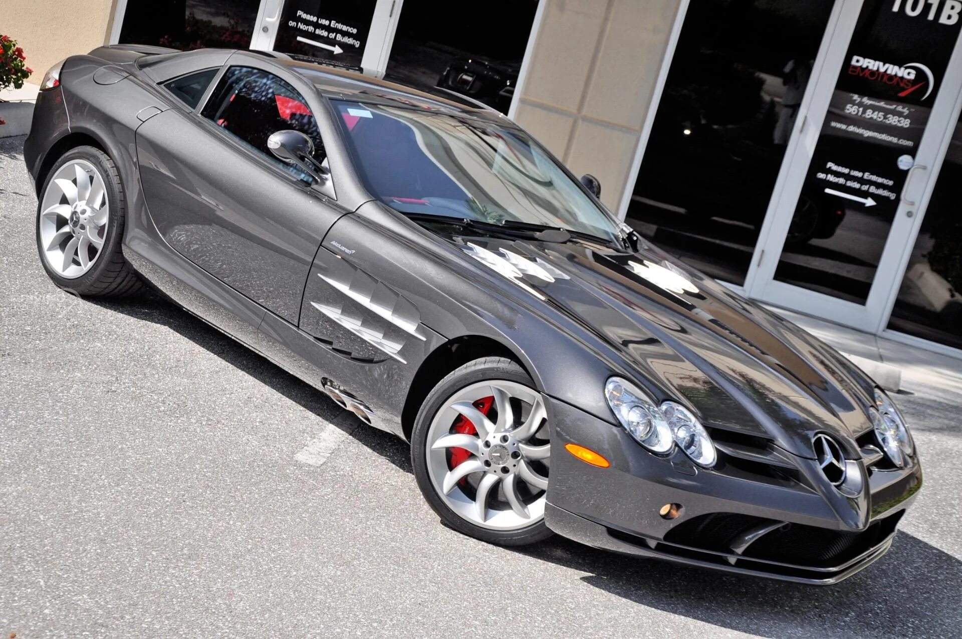 Mercedes maclaren. Mercedes-Benz SLR MCLAREN. Mercedes SLR MCLAREN. MCLAREN Mercedes SLR 2006. Макларен Мерседес 2006.