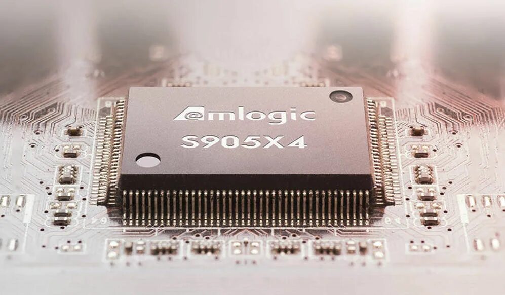 Amlogic s905x4 приставка. Amlogic s905x2 процессор. Процессор Deluxe. Amlogic характеристики процессора. Amlogic 905x4 vs 905w2.
