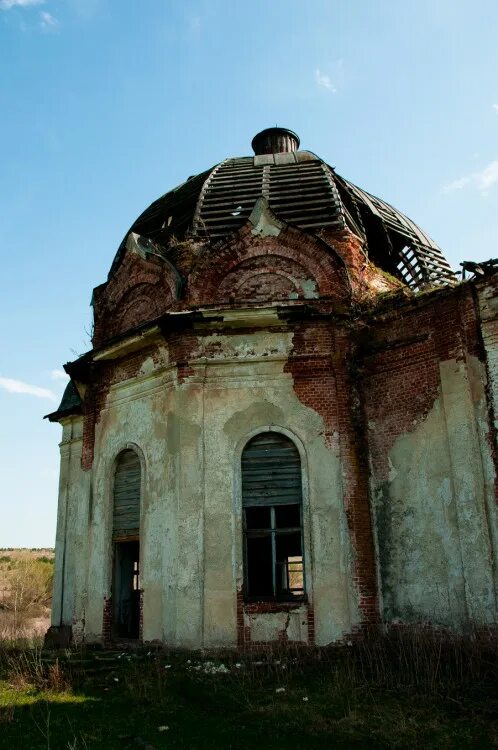 Село красное Никольский район Пензенская область. Церковь Михаила Архангела Пенза. Церковь с красное Никольский район Пензенская область. Храм во имя Архистратига Михаила в селе красное Пензенской области. Красно никольское