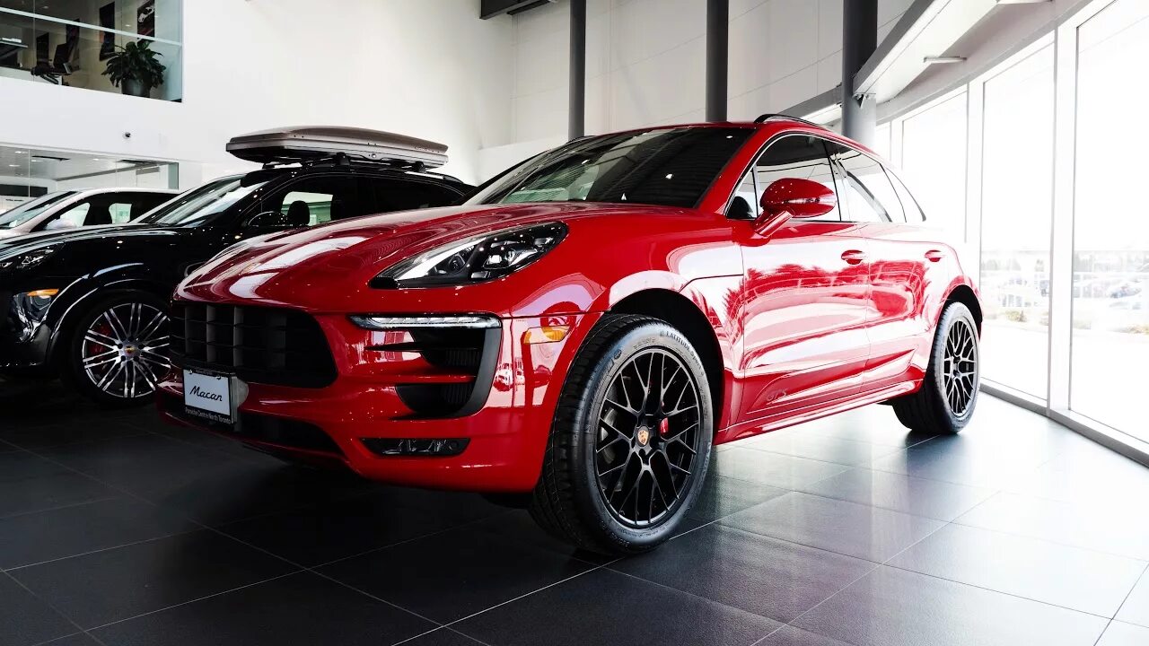 Porsche Macan GTS. Porsche Macan GTS 2019. Porsche Macan GTS красный. Porsche Cayenne Carmine Red.