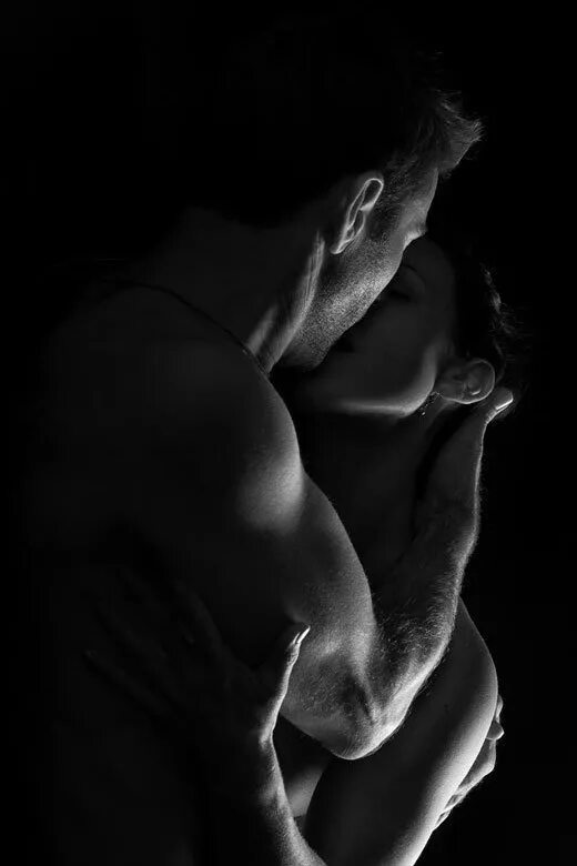 Мужчина и женщина живопись. Поцелуи в кровати. Любовь и страсть. Страсть в постели. Страсть и нежность.