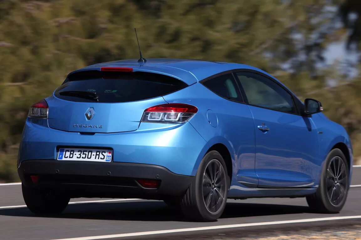 Рено меган купе 2008. Рено меган купе 2008. Renault megane 3 coupe. Renault megane coupe 2012. Рено меган 3 купе.