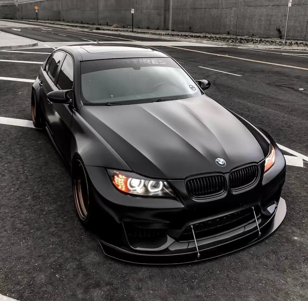 БМВ м3 черная. БМВ м3 черная матовая. BMW e90 Matte Black. БМВ 3 черная матовая.