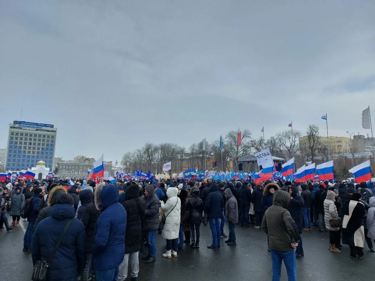 Митинг в Саратове 2023. Митинг 22 февраля 2023 Саратов. Митинг концерт Саратов. Митинг в Саратове сейчас. Митинг саратов сегодня