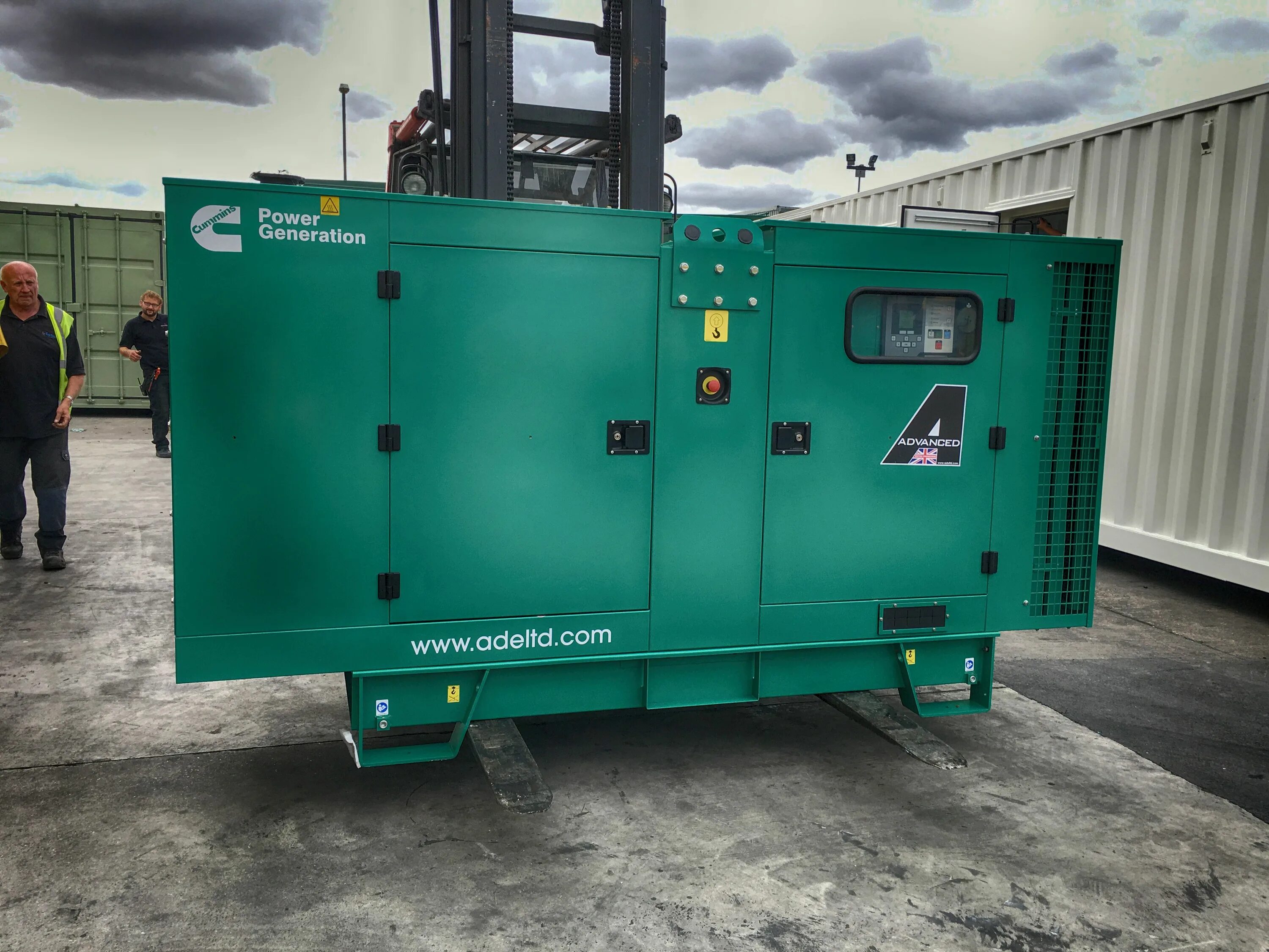 Diesel generators. Power generation дизель 200квт. diesel generator sn9800. генератор cummins power generation. diesel silent генератор.