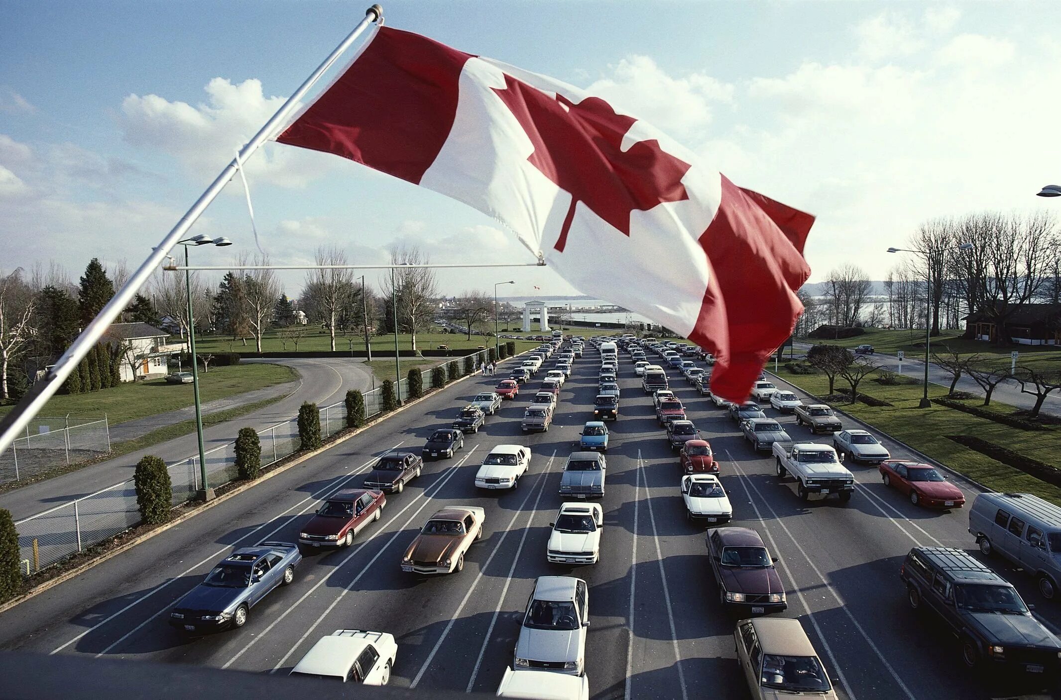 Государственная граница канады. Машины в Канаде. Автомобильный транспорт Канады. Автомобильные дороги Канады. Дороги в Канаде.