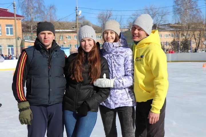 Вакансии в павловском посаде от прямых. Зимние развлечения в павловском посаде. праздники в павловском посаде зимой. праздники в павловском посаде зимой 2025. новости павлово посада сегодня.