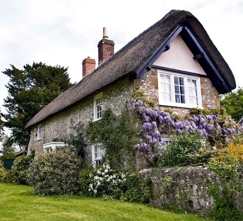 Устройство cottage на английском. English cottage. Георгианский особняк манор. Бадингем англия домики,. British house в британии коттеджи.