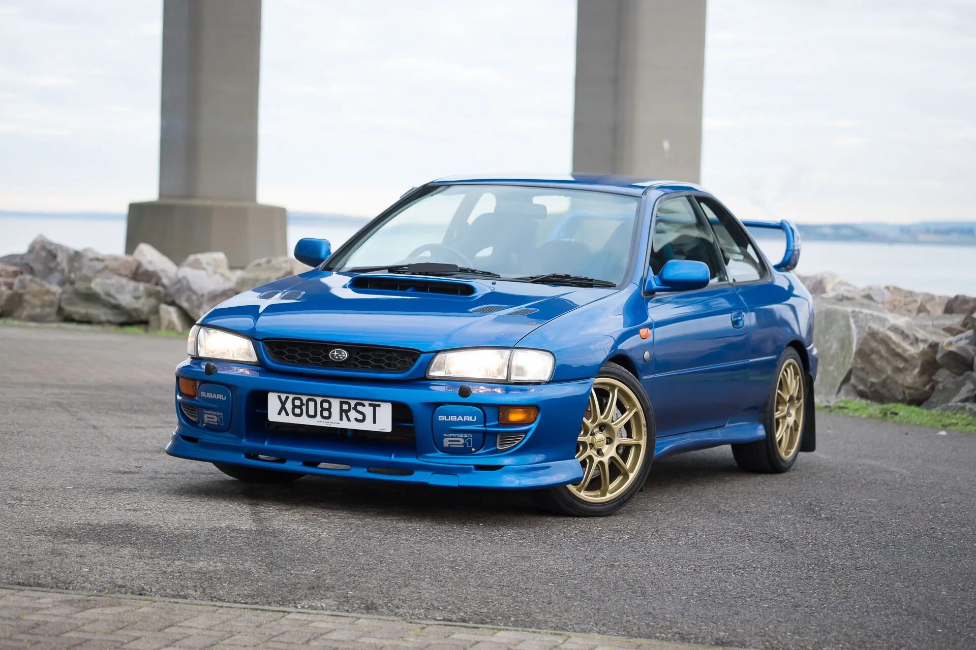 Субару импреза 1 поколения. Subaru impreza 1992. Subaru impreza 22b. Subaru impreza 1. Subaru impreza wrx 2000.