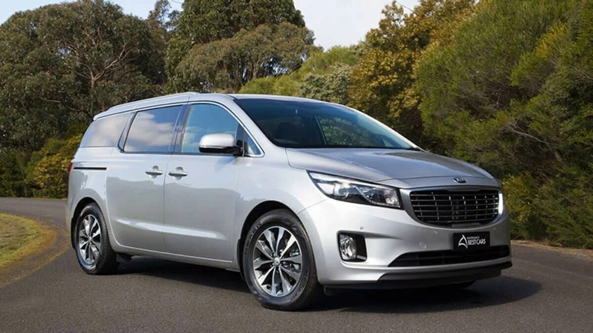 Купить новый карнивал. Kia Carnival 2016. Kia Carnival 2018. Kia Carnival 3. Киа Карнивал 2016.